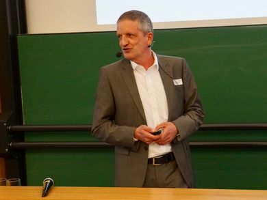 Dr. Matthias Bauch, Key Account Manager bei der Synnotech AG in Regensburg