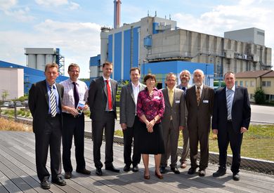 Nach ihrer Ernennung zur Ostbayerischen Technische Hochschule im April organisierten die Hochschulen Regensburg und Amberg-Weiden als erste gemeinsame Veranstaltung einen „Infotag betriebliche Energieeffizienz“ am 9. Juli 2013 im Müllkraftwerk Schwan