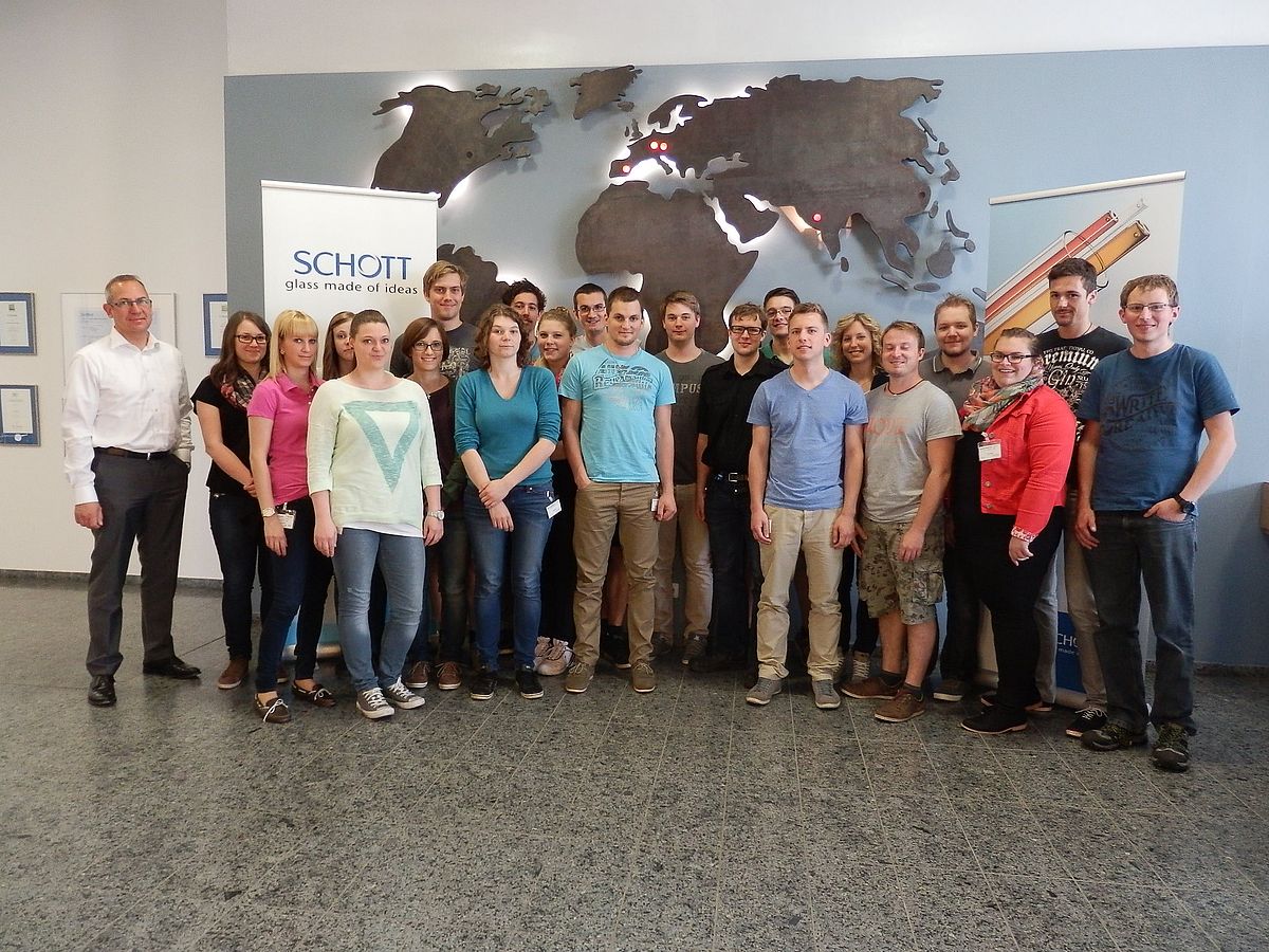 Medizintechnik Besuch der Schott AG in Mitterteich
