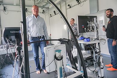 Christian Engel bei der Ganganalyse im Zentrum für Leistungsdiagnostik und Sportmedizin