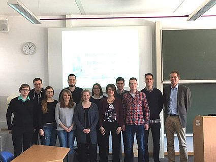 Studierende des Masterstudienganges Medizintechnik nach der Projektpräsentation