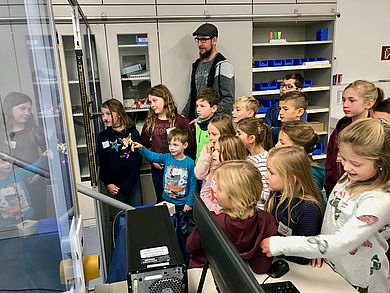 campus4kids: die Kinder im Robotik-Labor