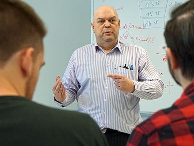 Dr. Peter Wittenbeck, Lilly Deutschland GmbH, erläuterte in seinem Vortrag Aufbau, Technik und Anwendung der Insulinpens.