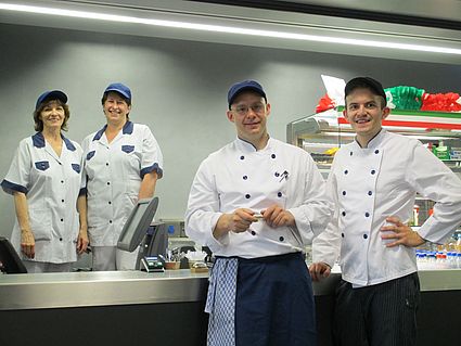 Die Städtepartnerschaft zwischen Macerata und Weiden feiert in diesem Jahr das 50jährige Bestehen. Ausreichend Grund für die Mensa in Weiden, die Mensa-Gäste während einer Woche mit italienischen Köstlichkeiten zu verwöhnen.