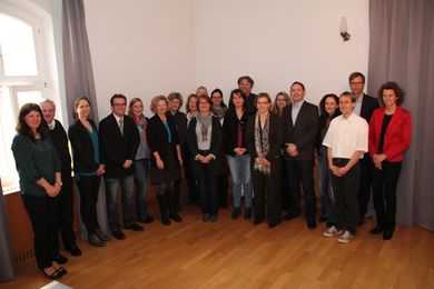 Am 7. November 2013 fand in Amberg die Dienstbesprechung der Leiterinnen und Leiter der Akademischen Auslandsämter der Hochschulen Bayerns statt. Mit den Vertretern aus dem Bayerischen Staatsministerium für Bildung und Kultus, Wissenschaft und Kunst wur