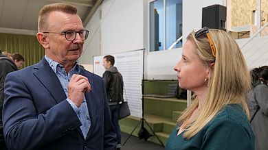 Vizepräsident Prof. Ulrich Müller begrüßte die Besucherinnen und Besucher sowie Aussteller gemeinsam mit Baumann Automation, dem diesjährigen Schirmherrn der Karrieremesse