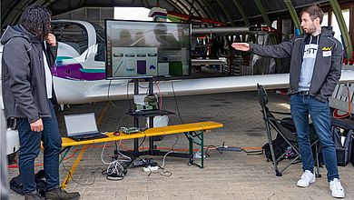 Ergebnispräsentation am Flugplatz Schmidgaden