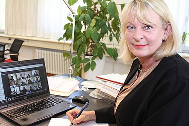 Präsidentin unterschreibt Kooperationsvereinbarung