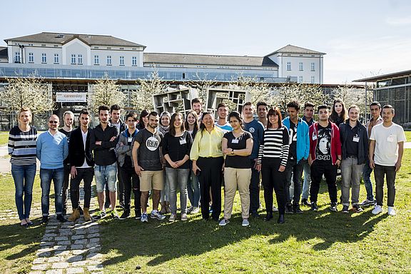 Gruppenfoto Integration kreativ