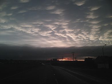 Sonnenuntergang vor dem Unwetter