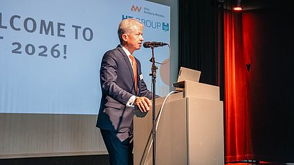 Hochschulpräsident Prof. Dr. Clemens Bulitta begrüßte die Teilnehmenden zur Konferenz in Amberg