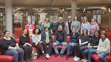 Das Bibliotheksteam der OTH Amberg-Weiden und der Hochschule Ansbach waren an der OTH Regensburg zu Gast, um das neue Bibliothekssystem FOLIO kennenzulernen