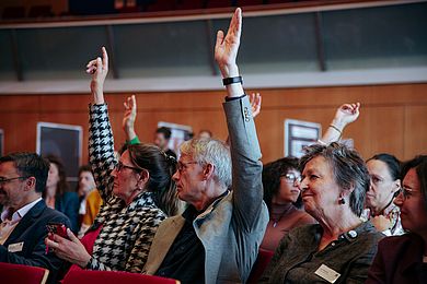 questions or votings audience participation