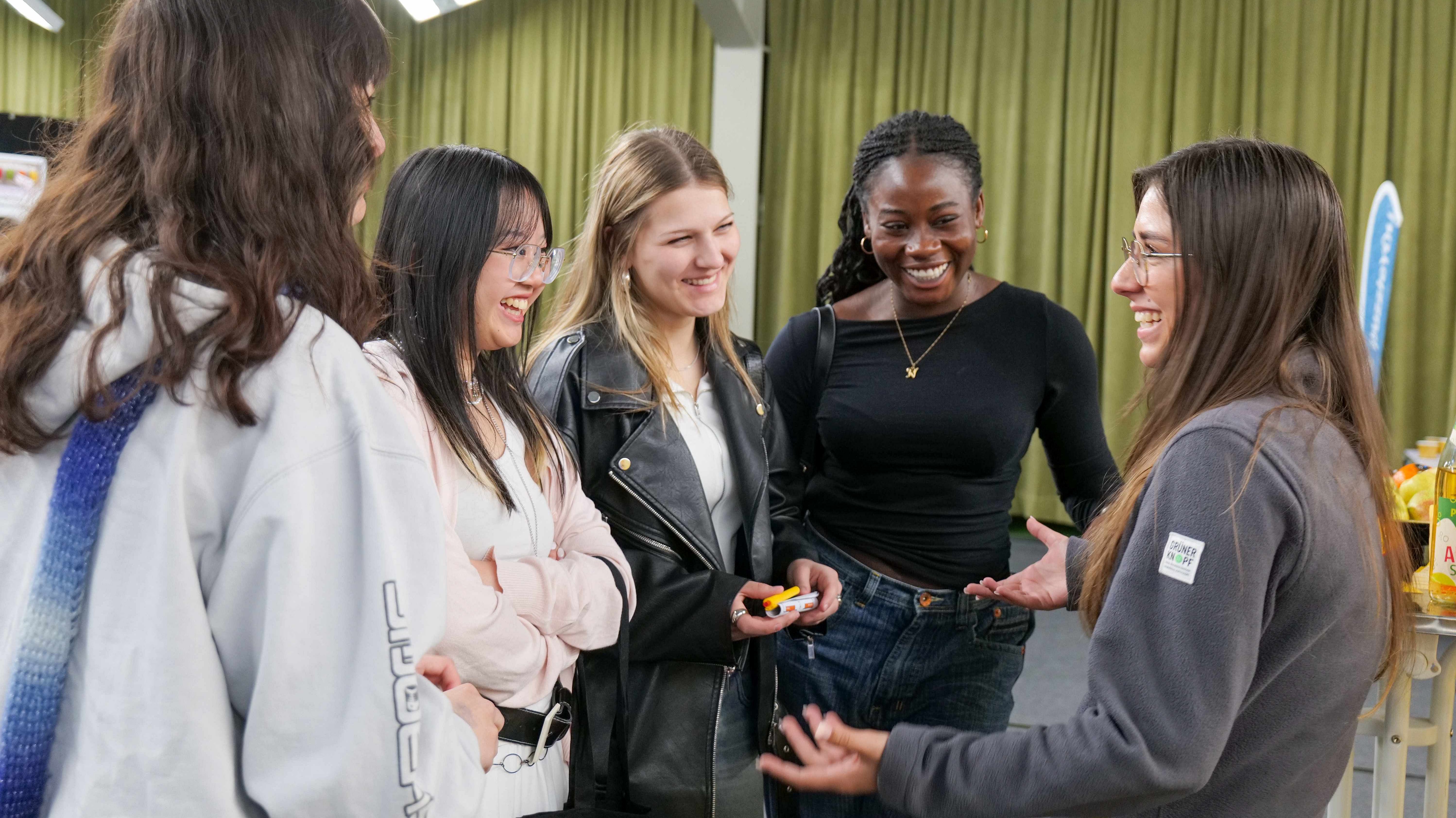 Gute Gespräche zwischen Unternehmen und Jobsuchenden – darum ging es beim careerday in erster Linie