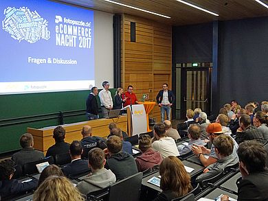 Podiumsdiskussion mit Gastrednern/innen