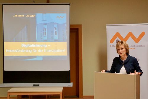 Prof. Dr. Christiane Hellbach, Vizepräsidentin und Frauenbeauftragte an der OTH Amberg-Weiden