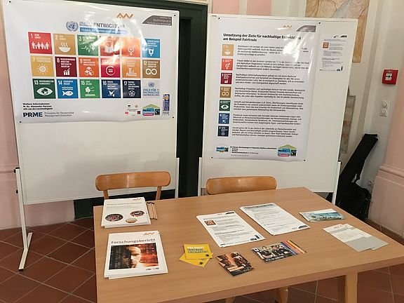 Der Informationsstand der OTH Amberg-Weiden