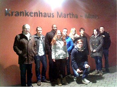 Im Rahmen des Fächerangebots „Organisation und Wirtschaftsinformatik“ bei Prof. Dr. Wolfgang Renninger (Dekan, Fakultät BW) fand eine ganztägige Exkursion zu den Firmen Leoni und Cortal Consors sowie zum Krankenhaus Martha Maria in Nürnberg statt.