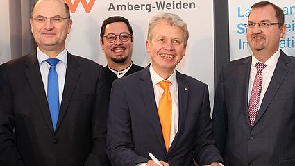 Vertragsunterzeichnung