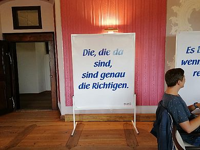 Tafel mit einem Satz