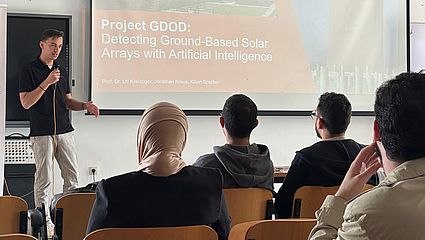 Studierende des Studiengangs Geoinformatik und Landmanagement stellten in Marokko ein Geodäsie-Projekt der OTH Amberg-Weiden vor