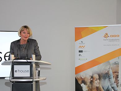 Prof. Dr. Andrea Klug