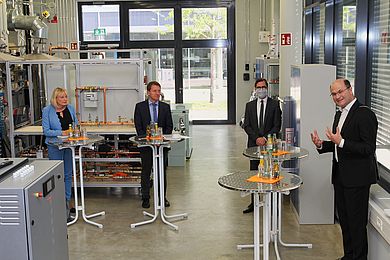 Andrea Klug, Markus Brautsch, Raphael Lechner, Staatsminister Albert Füracker