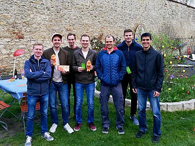 Gruppenbild: Gewinner und Organisatoren