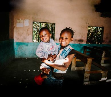 zwei afrikanische Kinder