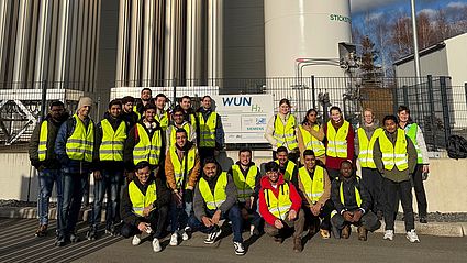 Gruppenfoto vor dem Energiepark