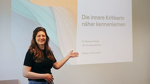Psychologin Dr. Simone Freitag half Nachwuchswissenschaftlerinnen mit ihrer inneren Kritikerin umzugehen