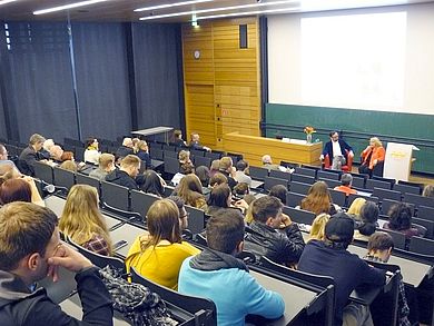 Viele Teilnehmerinnen und Teilnehmer besuchten die Veranstaltung "Radio Free Europe"