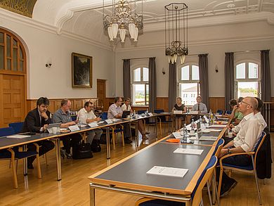 Vizepräsidentinnen und Vizepräsidenten im Senatssaal