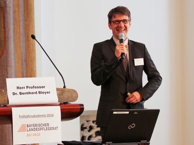 Prof. Dr. Bernhard Bleyer (Foto: Anke Röver)