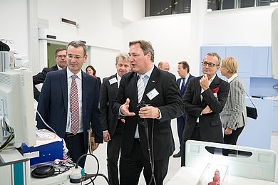 Besichtigung des OP Innovation Centers der FH Campus Wien 