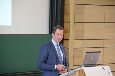 Prof. Dr. Carsten Wippermann