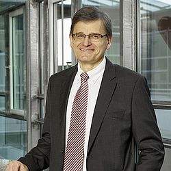 Prof. Dr. Alfred Höß