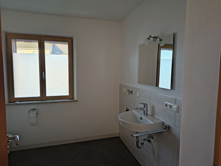 Badezimmer Waschbecken/Waschmaschinenanschluss