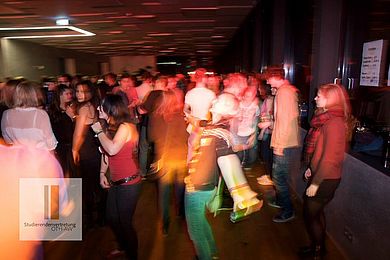 2014-15 WS OTH HappyHourParty klein 10