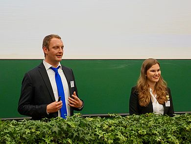 Teamleiter René Bieber und Sarah Göltl, Leiterin PR/Orga, führten durch den Abend.