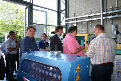 Am 1. Juli 2013 fand an der Hochschule Amberg-Weiden die Veranstaltung Treffpunkt Hochschule zum Thema "Neue Lösungen in der Kunststofftechnik" statt. Organisiert wurde das Veranstaltungsformat in Kooperation mit der IHK Regensburg für Oberpfalz/Kelheim
