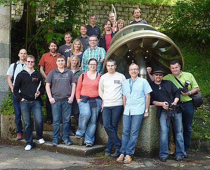 Initiiert und organisiert durch die Mitarbeiterinnen und Mitarbeiter der Fakultät Maschinenbau/Umwelttechnik Dipl.-Ing. Thomas Gassner, Dipl.-Ing. Silke Fersch und Dipl.-Ing. Harald Wirth führte die diesjährige Exkursion der Fakultät zur „Kraftwerks