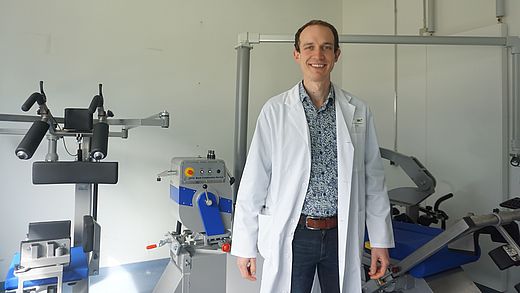 Prof. Dr. Christian Schmidkonz hat einen neuen Krankheitsmechanismus bei rheumatoider Arthritis entdeckt