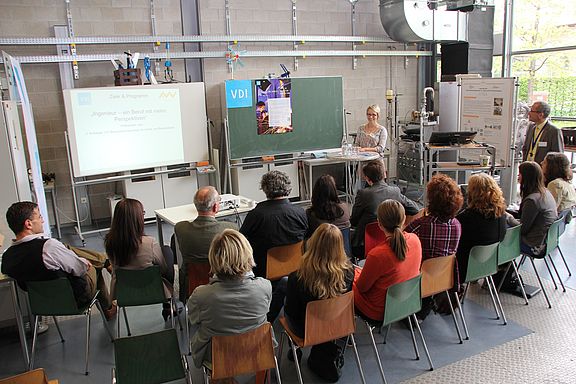 Teilnehmerinnen und Teilnehmer des VDI-Berufsinformationstages