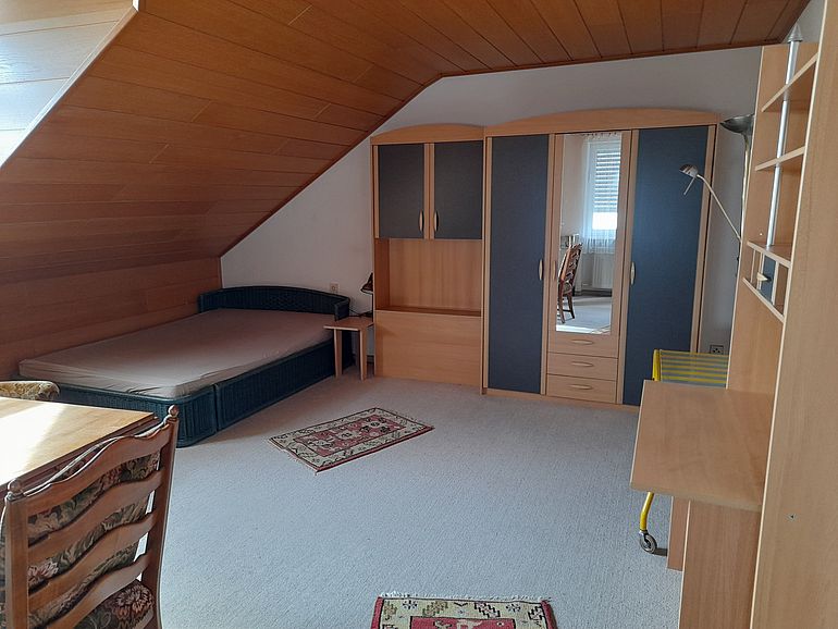 Möbliertes Zimmer 