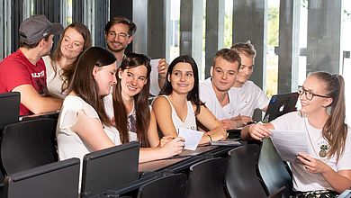 Studierende im Hörsaal