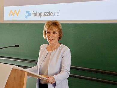 Vizepräsidentin Prof. Dr. Christiane Hellbach begrüßte die Gäste.