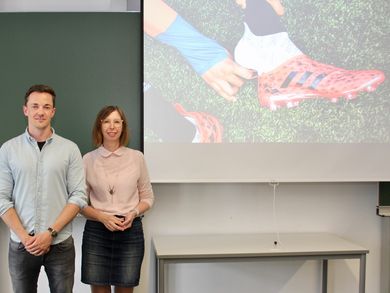 Domink Meiler, adidas, und Prof. Dr. Ursula Versch, OTH Amberg Weiden 