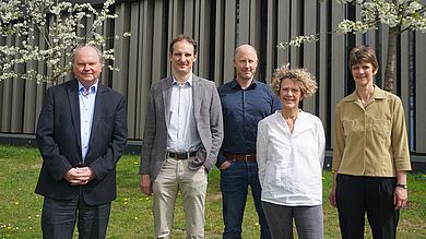 Die Mitwirkenden im Promotionszentrum der OTH Amberg-Weiden: v.l. Prof. Dr. Wolfgang Weber, Dr. Markus Ringer, Michael Tschapka, Nicole Karzmarczyk, Dr.-Ing. Veronika Wiesmet