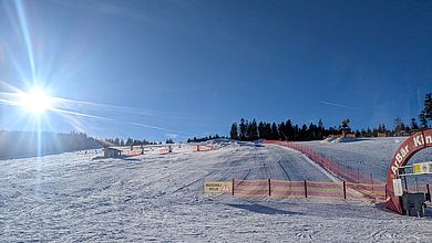 Sonne über der Piste